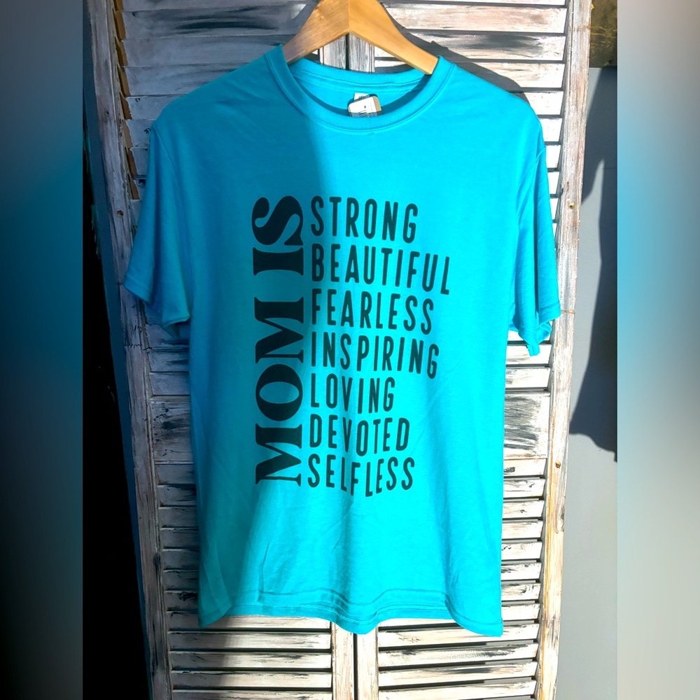Turquoise mom is tee
